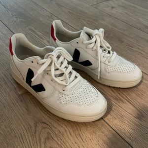 Veja V10